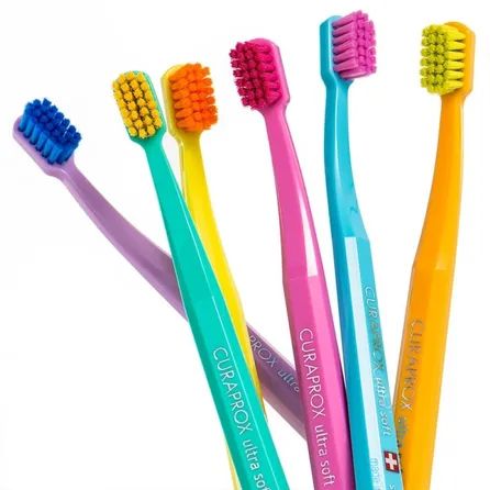 Escova Dental Curaprox CS 5460 1 Un (cores sortidas)